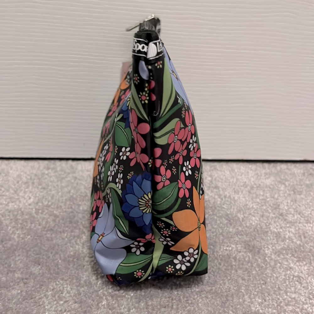 LeSportsac Floral Cosmetic Bag NWT - Picture 2 of 4